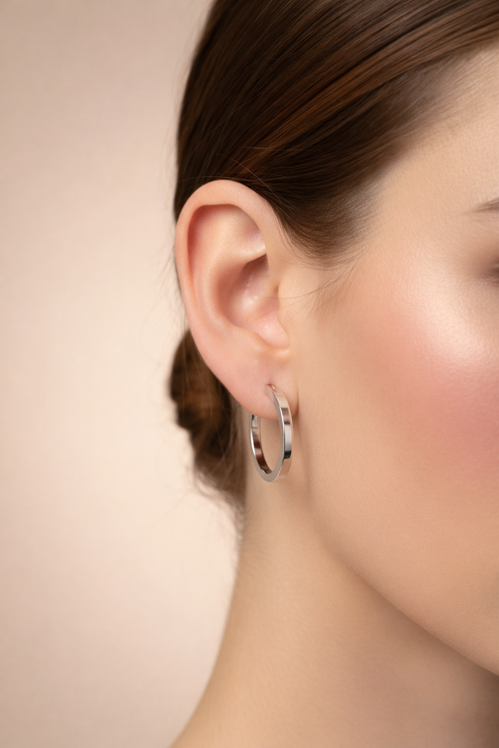 Classic Flat Edge Hoop Earrings – 20 mm