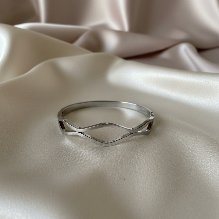 Astra Wave Cuff – Stainless Steel Minimal Bracelet